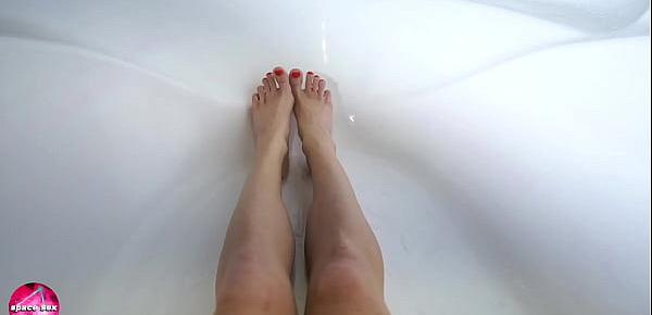  Orgasm Under Running Water in the Bathroom - Amateur Solo